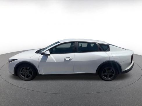 Used 2025 Kia K4 FWD image 8