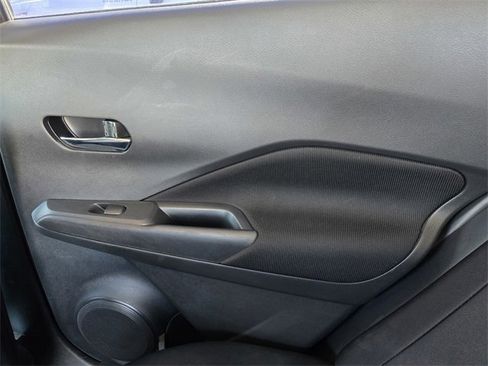 Used 2022 Nissan Kicks SV image 13