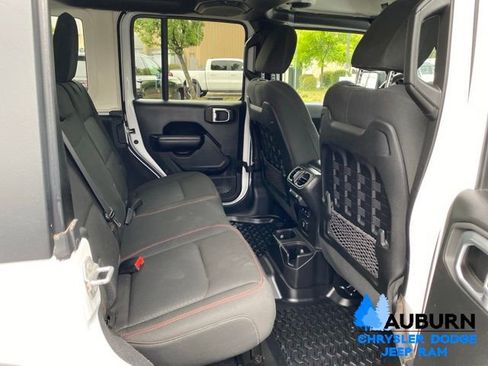 Used 2021 Jeep Wrangler Unlimited Rubicon AWD/4WD image 18