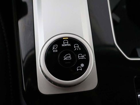 New 2025 Mitsubishi Outlander SE FWD image 56