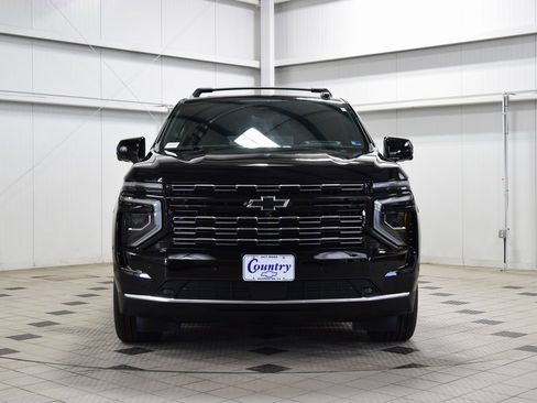 New 2026 Chevrolet Suburban High Country image 2