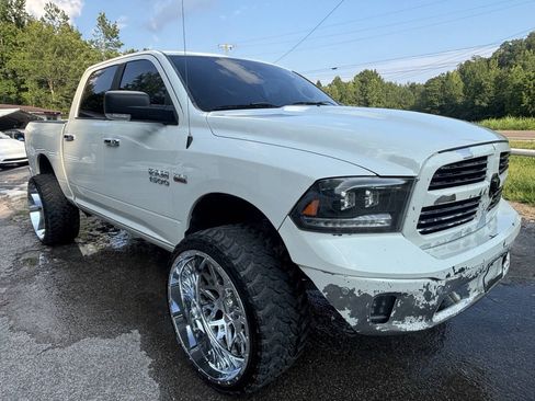 Used 2016 RAM 1500 Lone Star RWD image 1