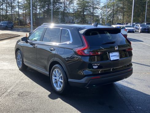 Used 2025 Honda CR-V EX image 8