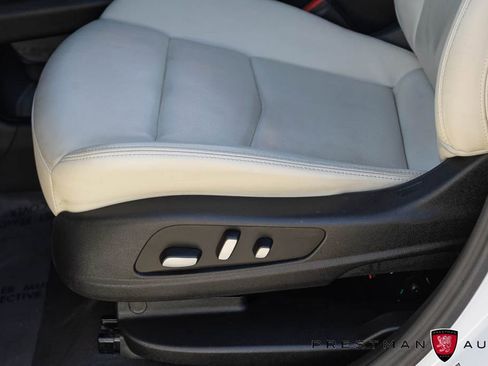 Used 2022 Cadillac XT6 Sport w/ Technology Package AWD/4WD image 25