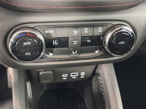 Certified 2023 Chevrolet TrailBlazer RS w/ Convenience Package image 22