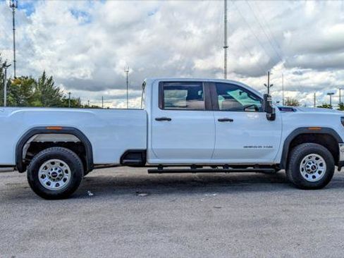 Used 2023 GMC Sierra 2500 Pro w/ Convenience Package image 9
