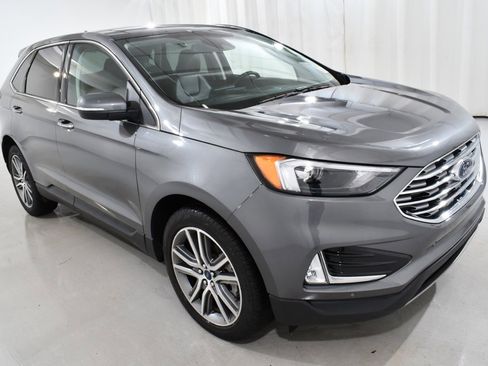 Used 2022 Ford Edge Titanium w/ Class II Trailer Tow Package image 5