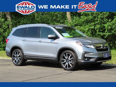 Used 2019 Honda Pilot Touring image 1