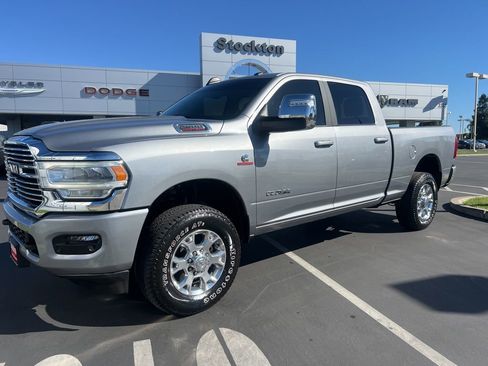 Used 2024 RAM 2500 Laramie AWD/4WD image 2