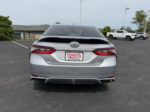 Used 2024 Toyota Camry SE w/ Convenience Package FWD image 7