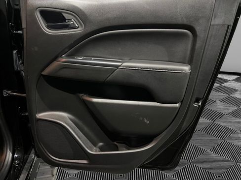 Used 2016 GMC Canyon SLE image 16