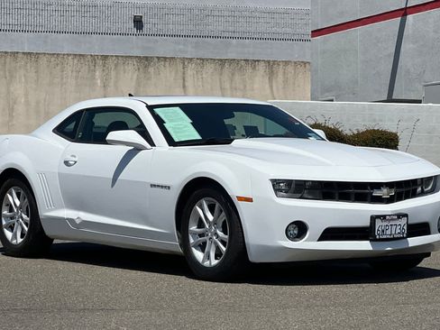 Used 2013 Chevrolet Camaro LT RWD image 5