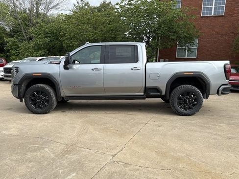 New 2026 GMC Sierra 2500 AT4 w/ AT4 Premium Plus Package AWD/4WD image 10