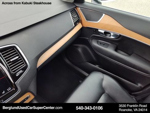 Used 2021 Volvo XC90 T6 Momentum w/ Advanced Package AWD/4WD image 35