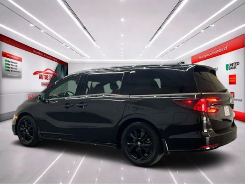 Used 2023 Honda Odyssey Sport image 5