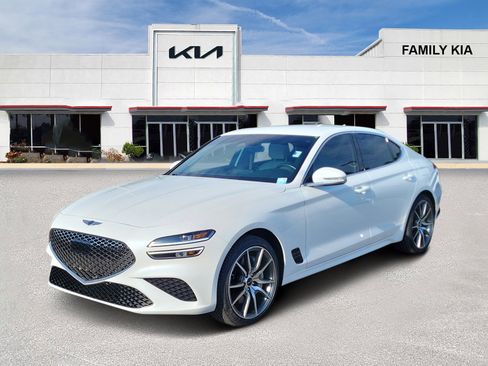 Used 2024 Genesis G70 2.5T AWD/4WD image 3