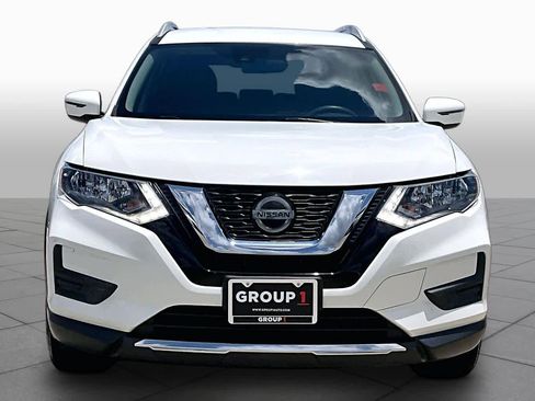 Used 2020 Nissan Rogue S w/ Special Edition Package FWD image 4