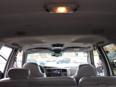 Used 2001 Ford Excursion XLT image 31