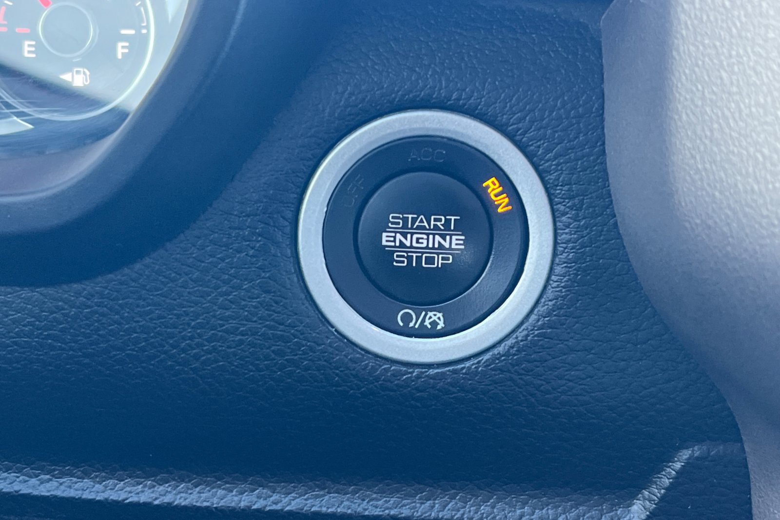 Used 2022 RAM 1500 Laramie AWD/4WD image 22