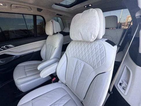 Used 2022 BMW ALPINA XB7 image 13