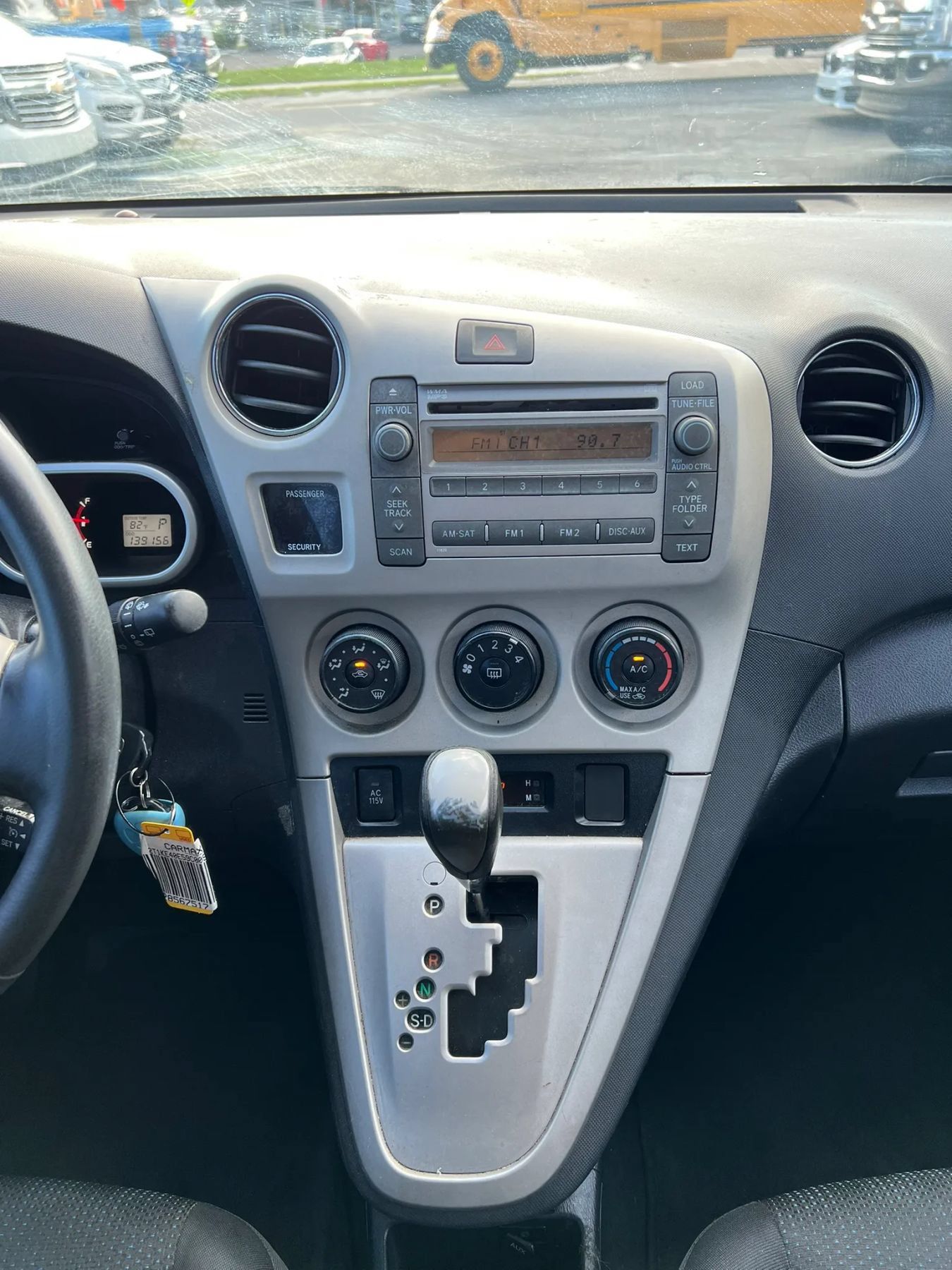 Used 2009 Toyota Matrix S w/ All Weather Guard Pkg FWD image 11