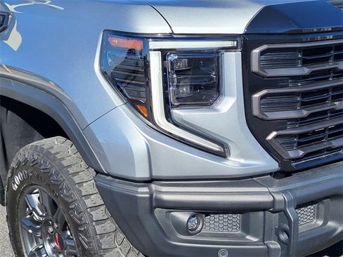 Used 2024 GMC Sierra 1500 AT4X image 5