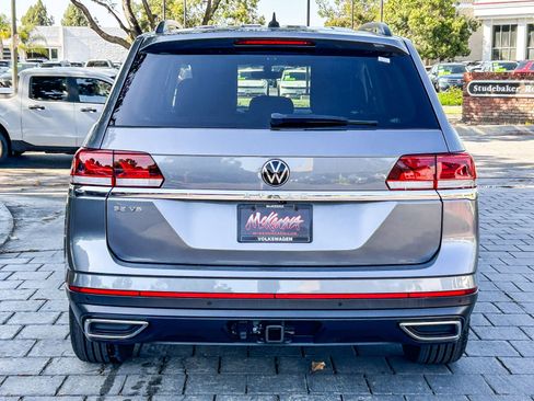 Used 2022 Volkswagen Atlas SE w/ Panoramic Sunroof Package FWD image 7