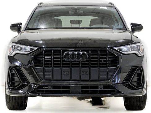 Used 2021 Audi Q3 2.0T Premium Plus w/ Premium Plus Package AWD/4WD image 2