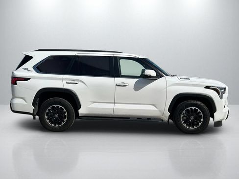 Used 2026 Toyota Sequoia SR5 w/ SR5 Premium Package AWD/4WD image 4