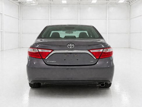 Used 2015 Toyota Camry SE FWD image 8