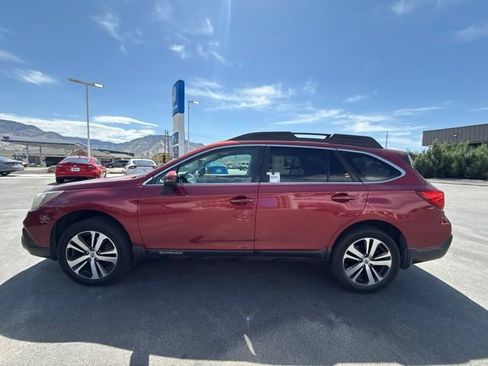 Used 2019 Subaru Outback 2.5i Limited w/ Popular Package #2 AWD/4WD image 9