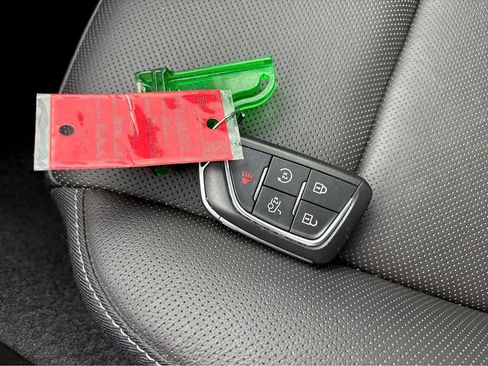 Used 2021 Cadillac CT4 Premium Luxury image 25