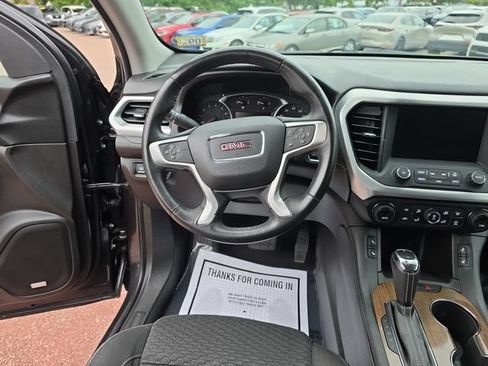 Used 2017 GMC Acadia SLE FWD image 13