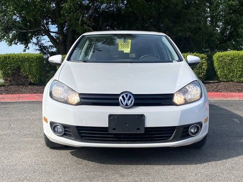 Used 2011 Volkswagen Golf TDI w/ Cold Weather Pkg FWD image 9