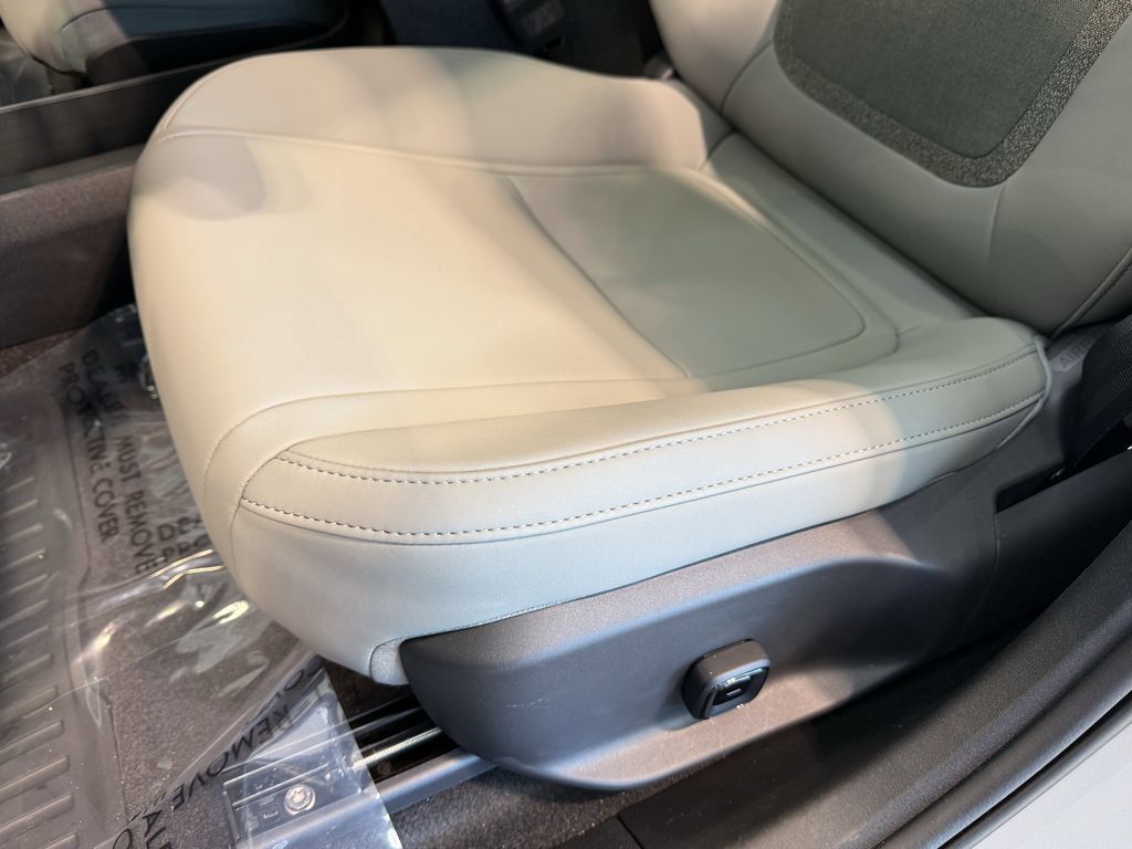 New 2026 Volvo EX30 Cross Country Ultra w/ Protection Package Premier AWD/4WD image 20