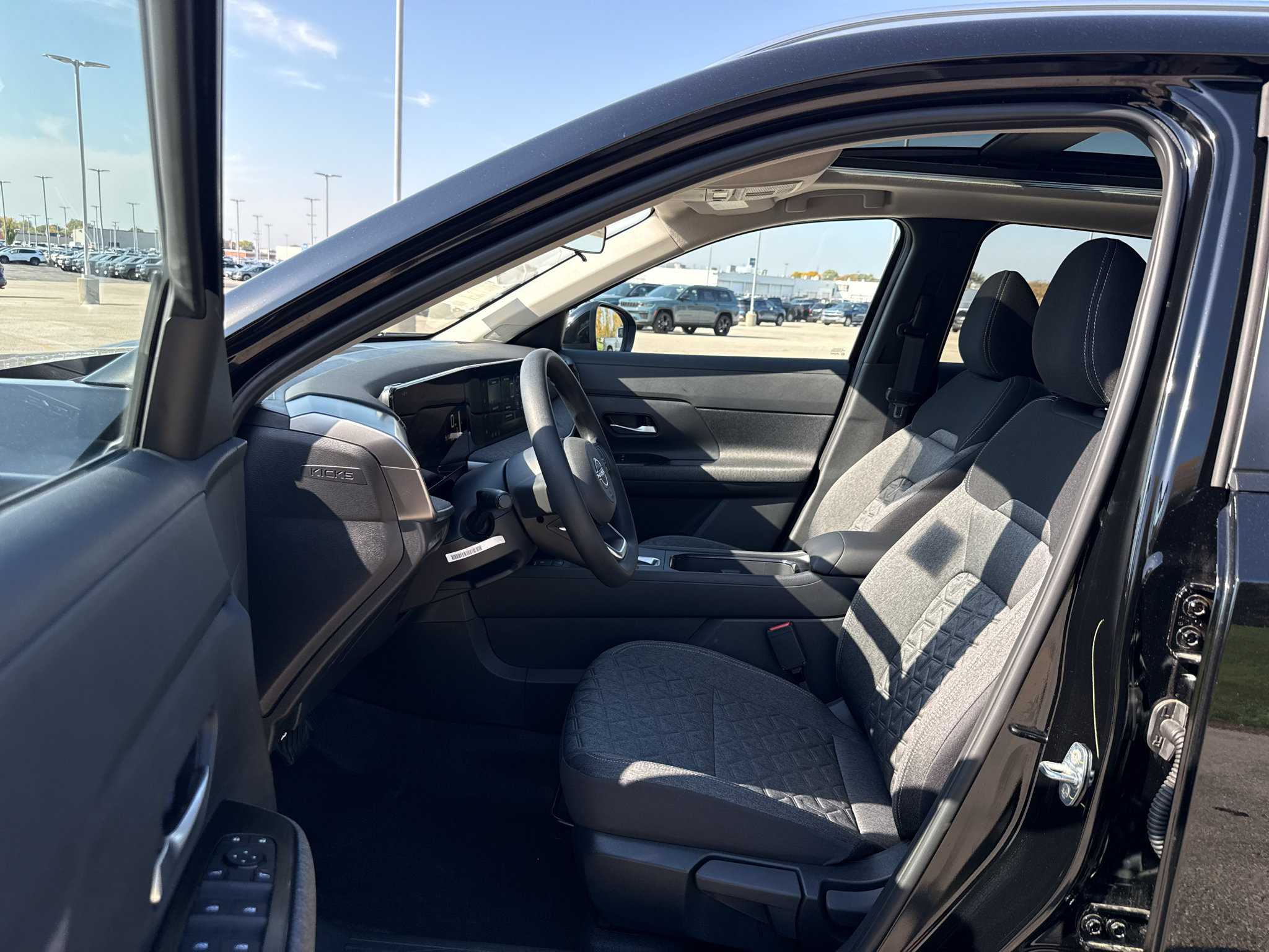 New 2027 Nissan Kicks SV AWD/4WD image 4