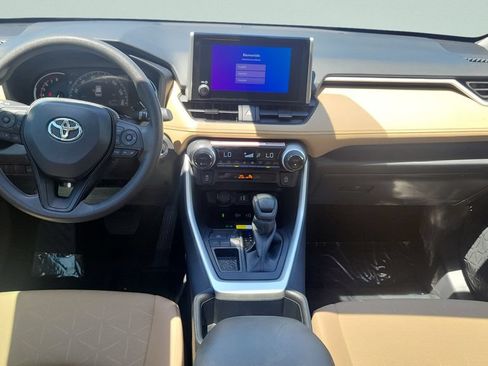 Used 2025 Toyota RAV4 XLE w/ Convenience Package FWD image 11