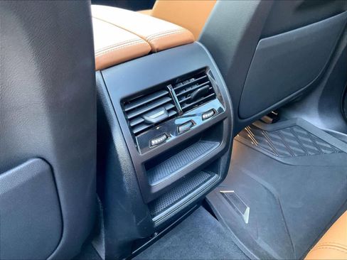 Used 2024 BMW X5 xDrive40i w/ Premium Package AWD/4WD image 36
