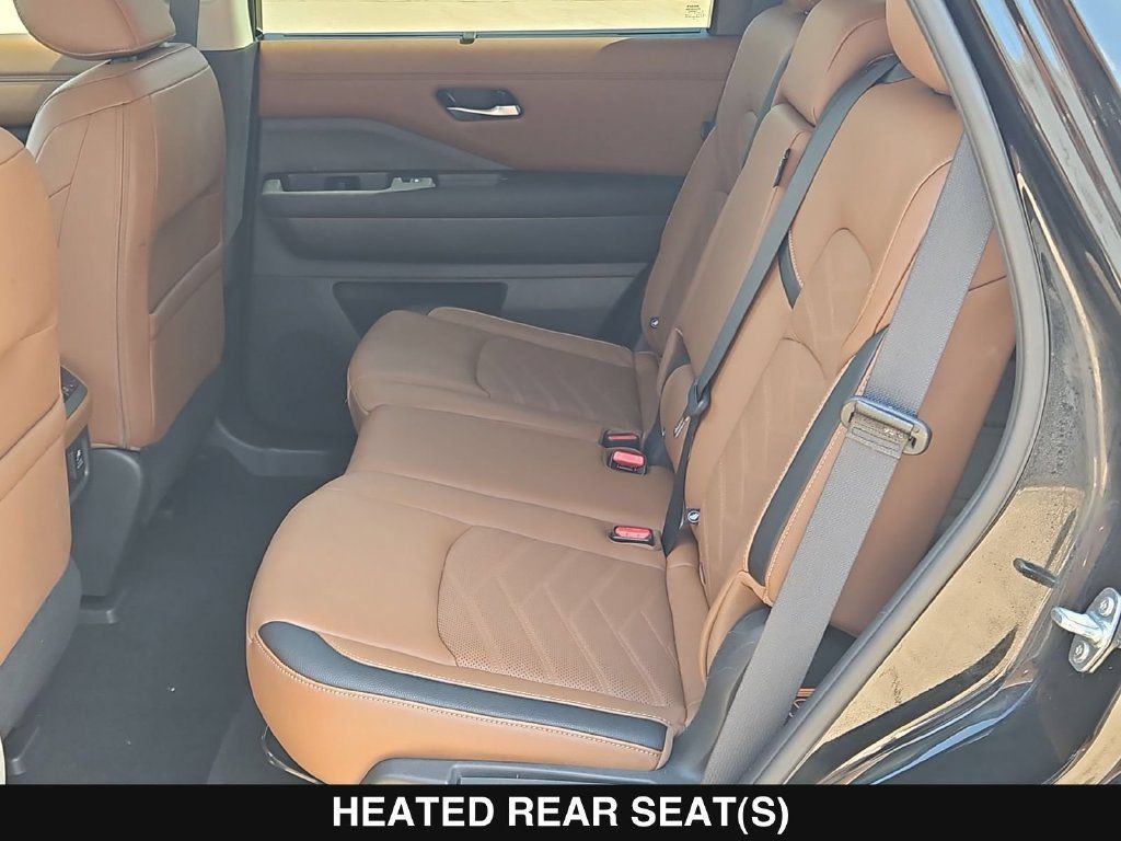 Used 2024 Nissan Pathfinder Platinum w/ Cargo Package FWD image 17