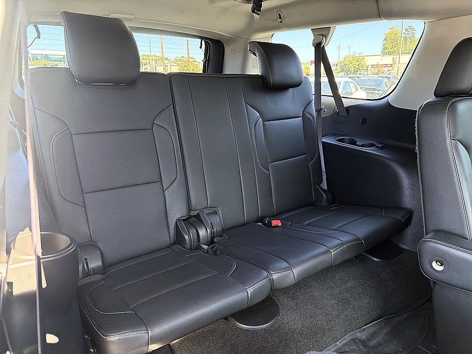 Used 2017 Chevrolet Suburban Premier AWD/4WD image 16