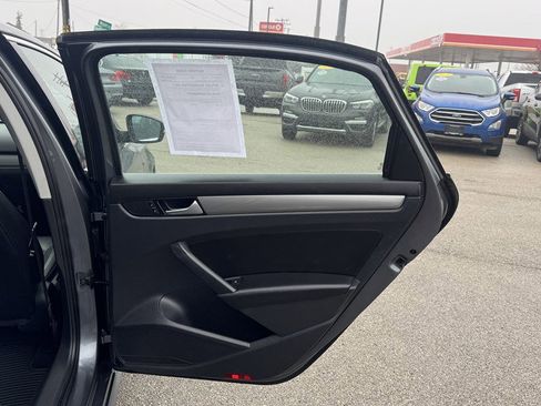 Used 2015 Volkswagen Passat 1.8T Limited Edition image 24