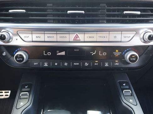 Used 2022 Kia Telluride SX w/ SX Prestige Package AWD/4WD image 26
