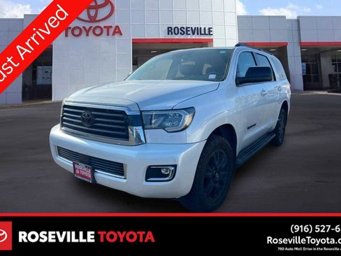 Used 2022 Toyota Sequoia TRD Sport image 1