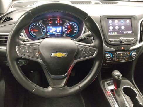 Used 2021 Chevrolet Equinox LT AWD/4WD image 22