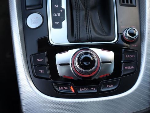 Used 2017 Audi Q5 2.0T Premium Plus w/ Technology Package image 17