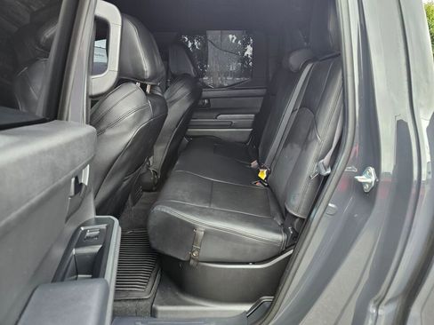 Used 2024 Toyota Tacoma SR5 AWD/4WD image 12