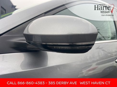 Certified 2020 Nissan Sentra SV image 9