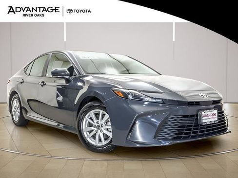 Certified 2025 Toyota Camry LE FWD image 2