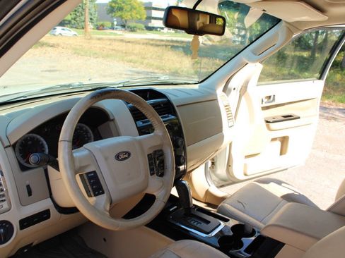 Used 2009 Ford Escape Limited FWD image 24