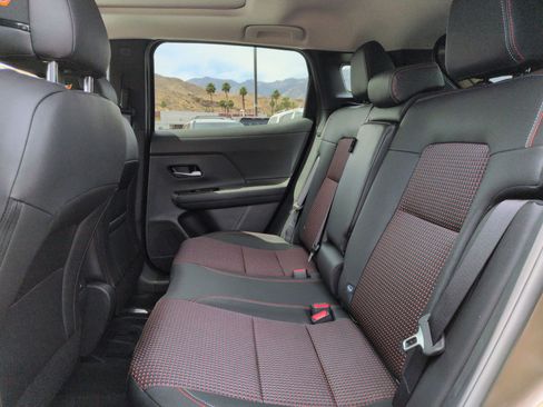 New 2026 Nissan Kicks SR w/ SR Premium Package FWD image 11